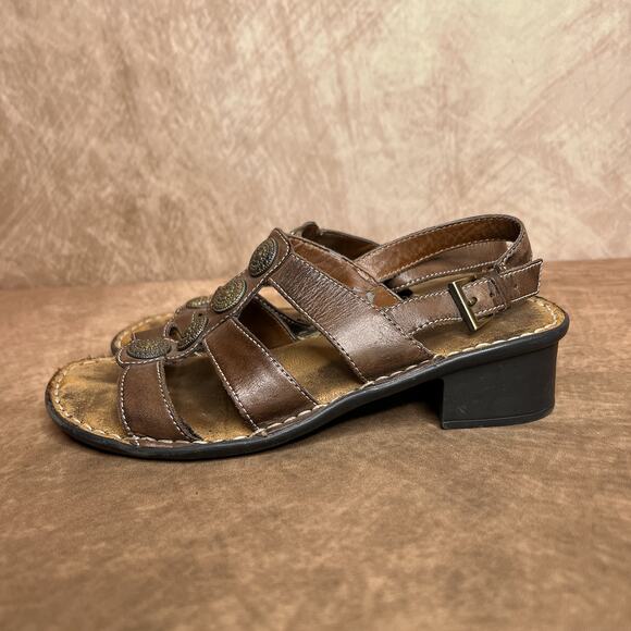 Naturalizer Low Heel Gladiator Sandals Brown Strappy Leather Floral Medallions - Picture 3 of 13